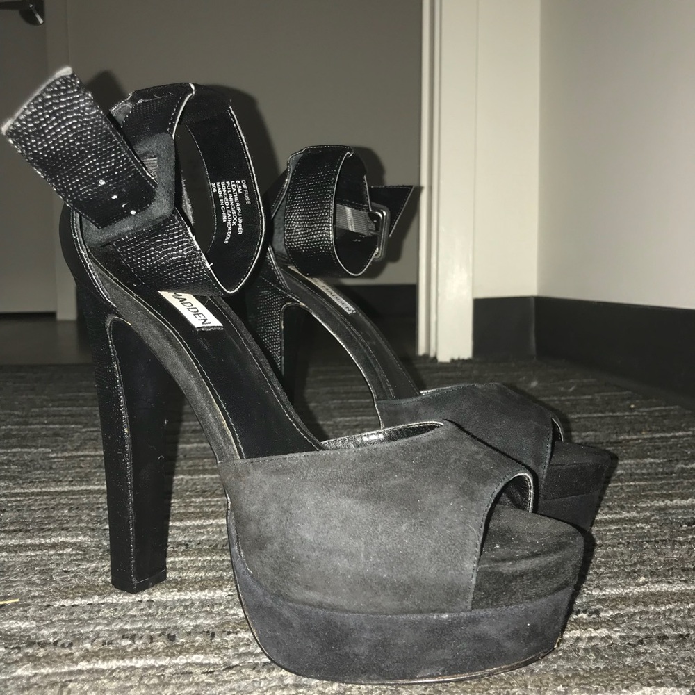 Steve Madden Black Diffuse Pumps - Picture 3 of 6
