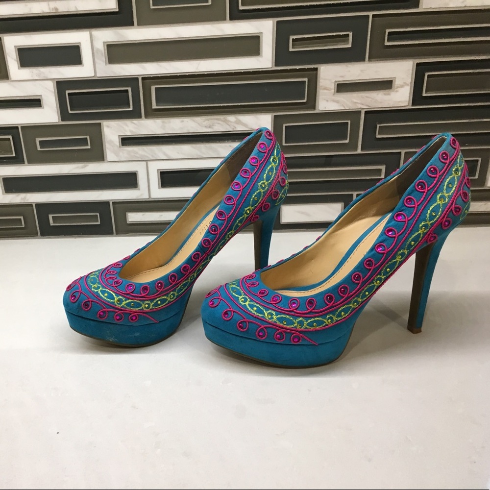 Beautiful Giani Bini 7 Heels