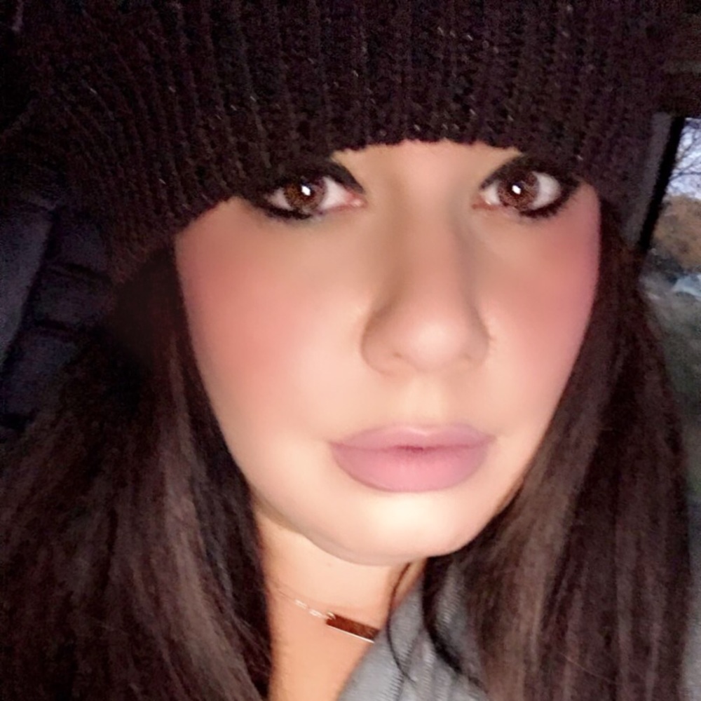 Meet your Posher, Lisa