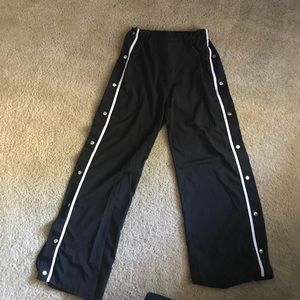 FASHION NOVA SIDE BUTTON PANTS