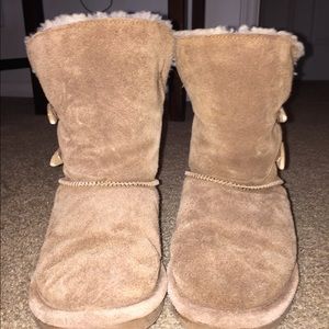 Bearpaw boots