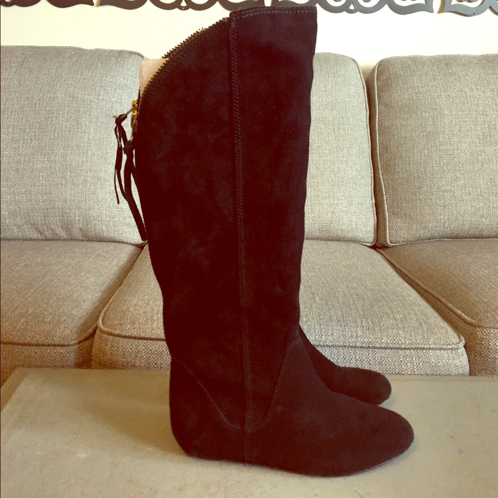 Steve Madden Suede Boots!