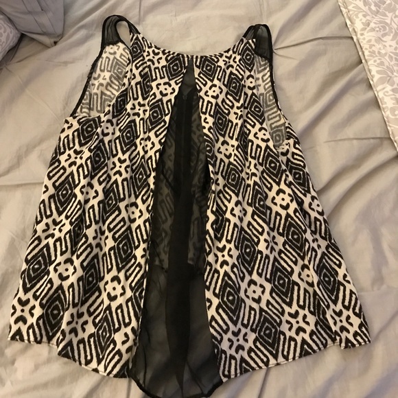 Patterned tank top - Picture 2 of 3
