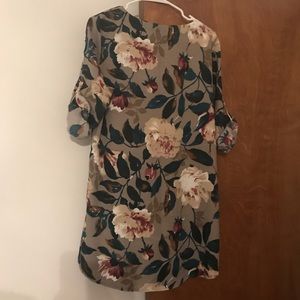 REPOSH! Floral Shift Dress
