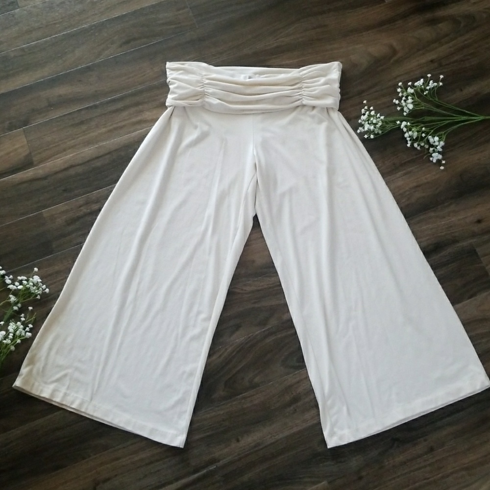 💕Lucy Love Gaucho pants