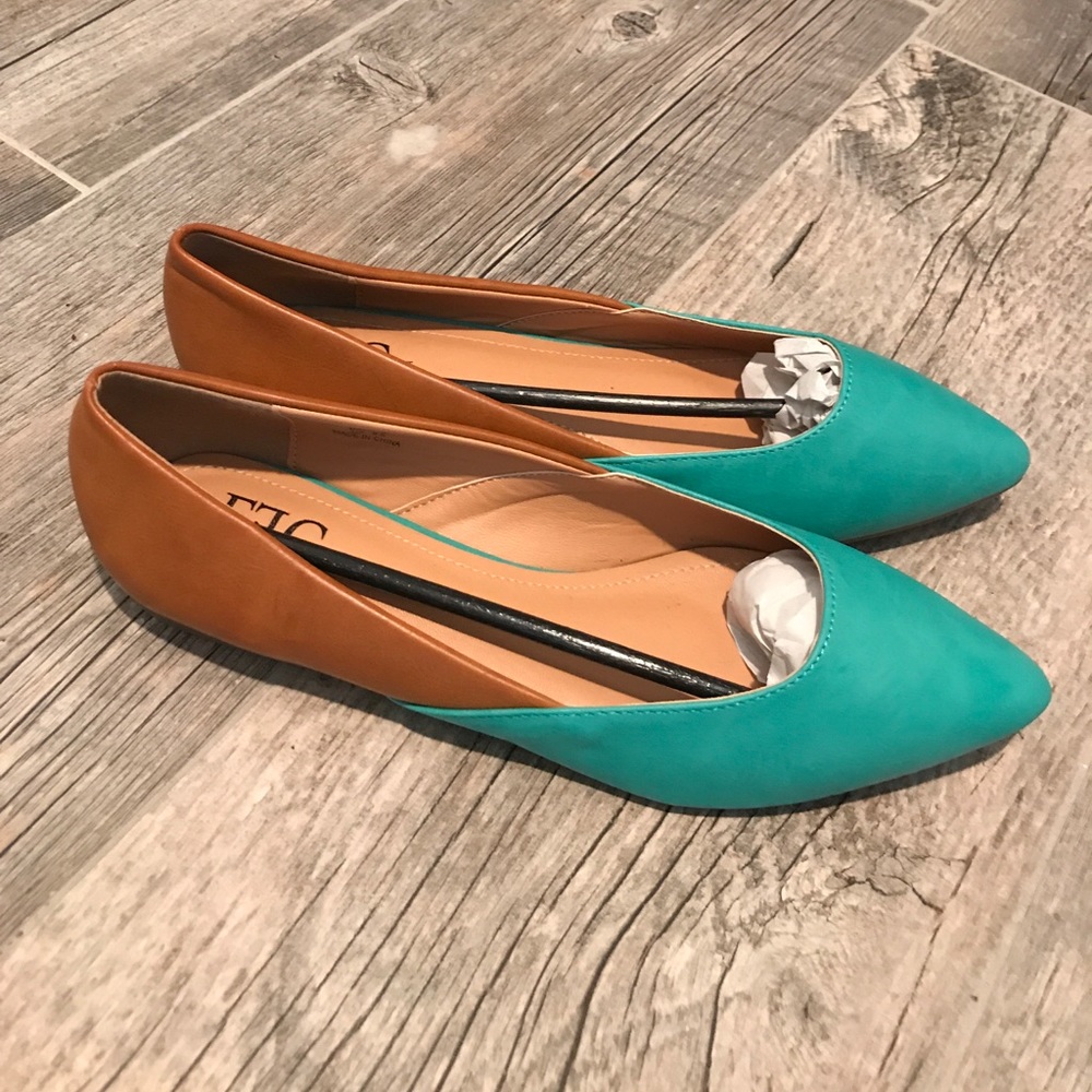 Flats - Picture 2 of 2