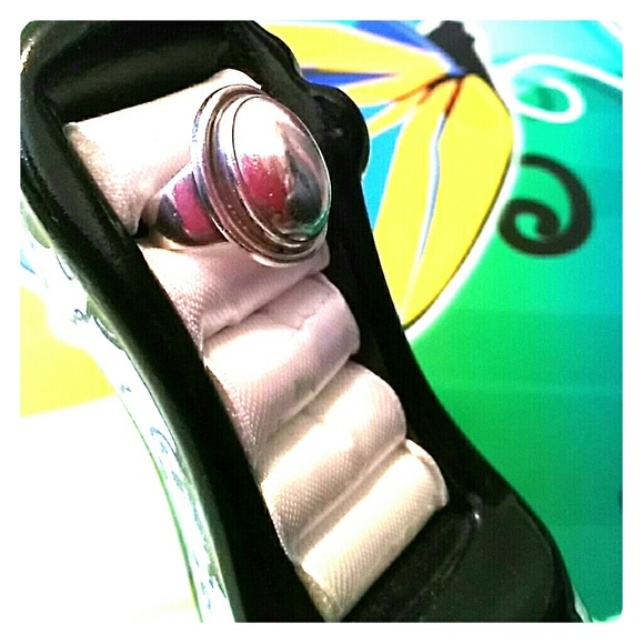 Jewelry - BEAUTIFUL STERLING RING