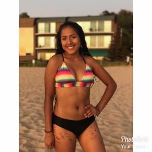 Meet your Posher, Esperanza