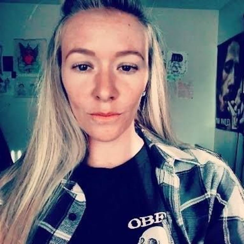 Meet your Posher, Genevieve