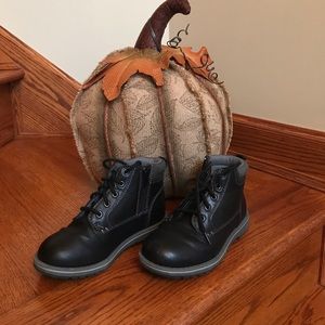 Eddie Bauer black boots