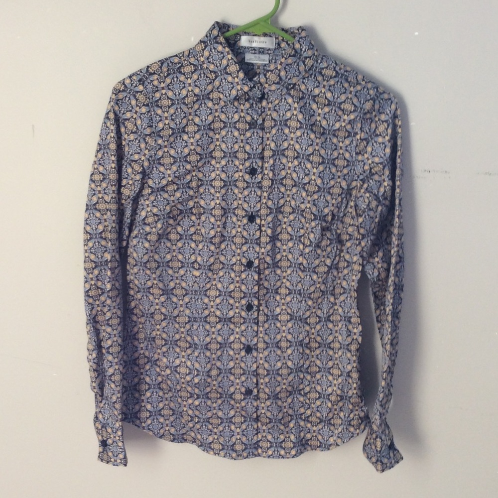 Vanheusen button up blouse