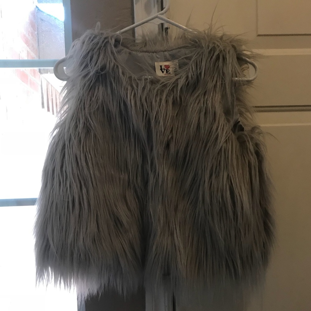 Fur vest
