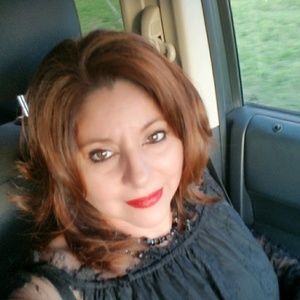 Meet your Posher, Graciela