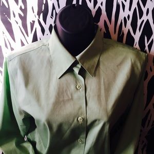 Foxcroft blouse in mint green
