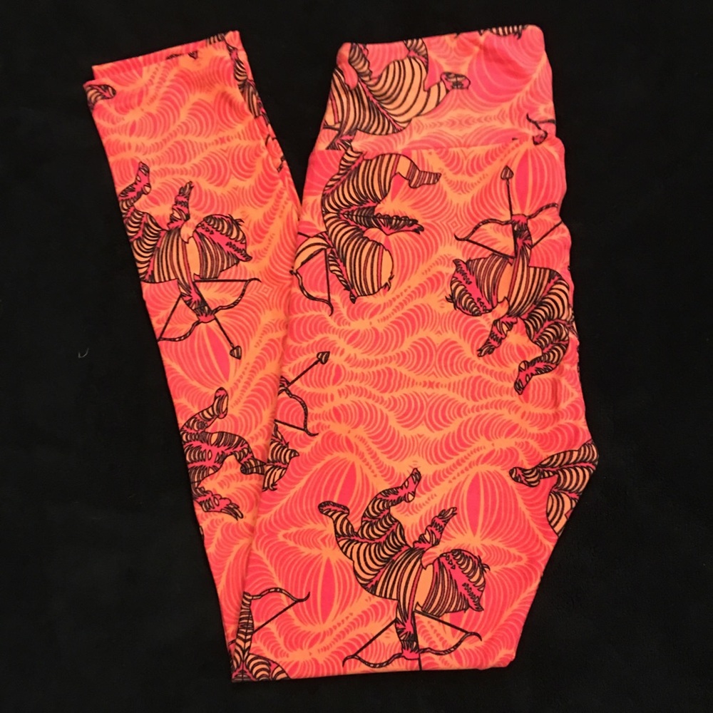 Brand New Cupid Pattern LuLoRue Leggings