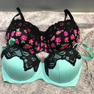 Set of 2 push up bras by Candies EUC