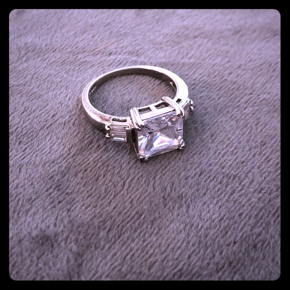 Sterling Silver Ring 💙💍