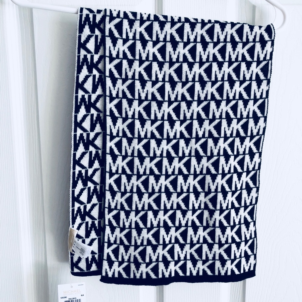 Michael Kors Knit Scarf
