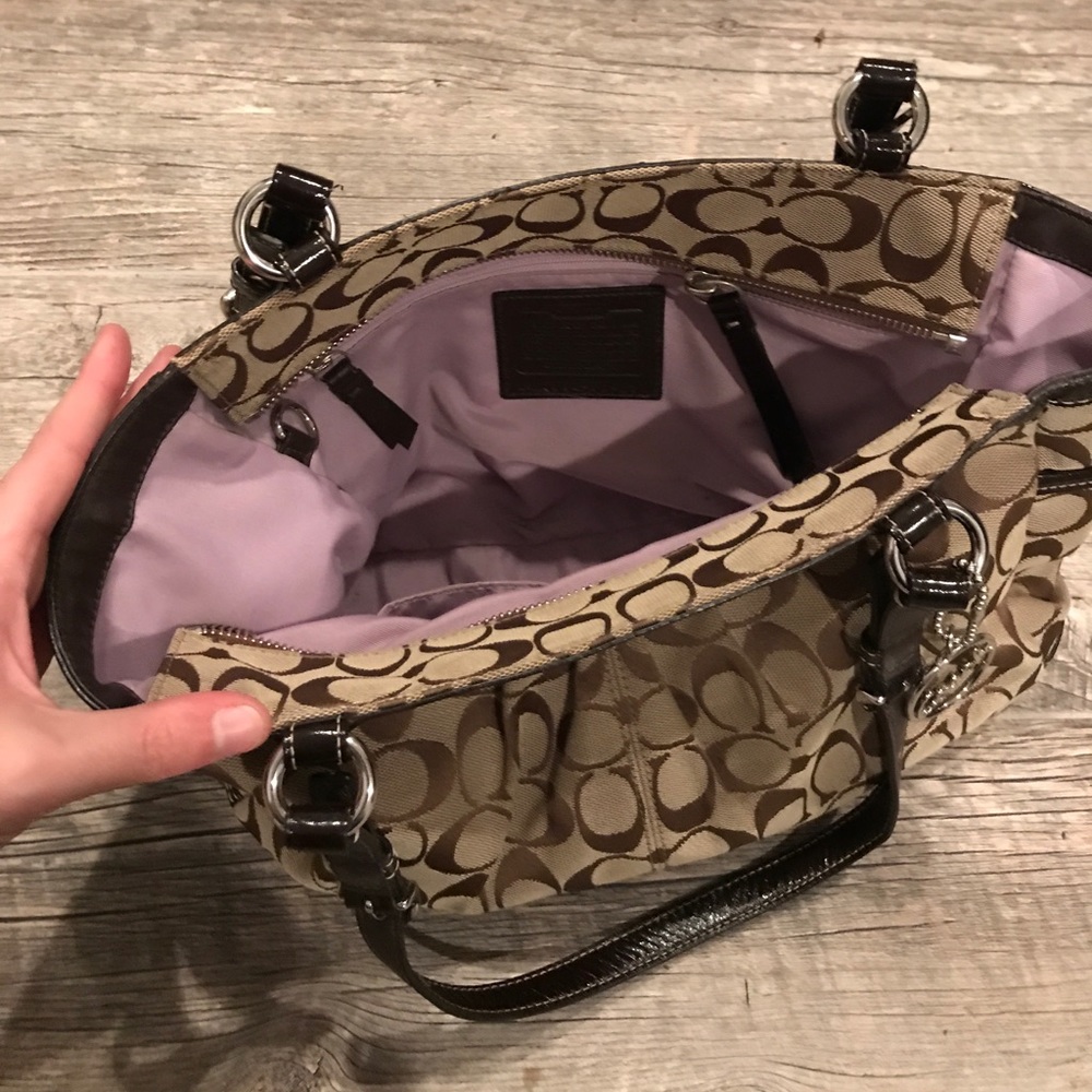 Coach purse - Picture 2 of 2