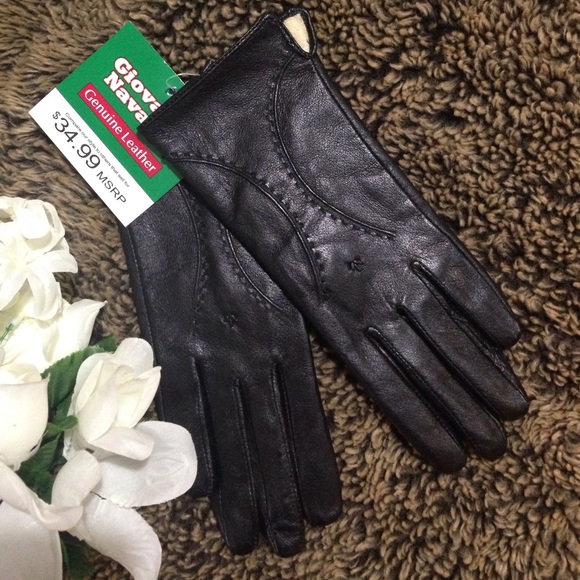 Giovanni Navarre Accessories - *LAST PAIR* NEW LEATHER Black Gloves Size Small