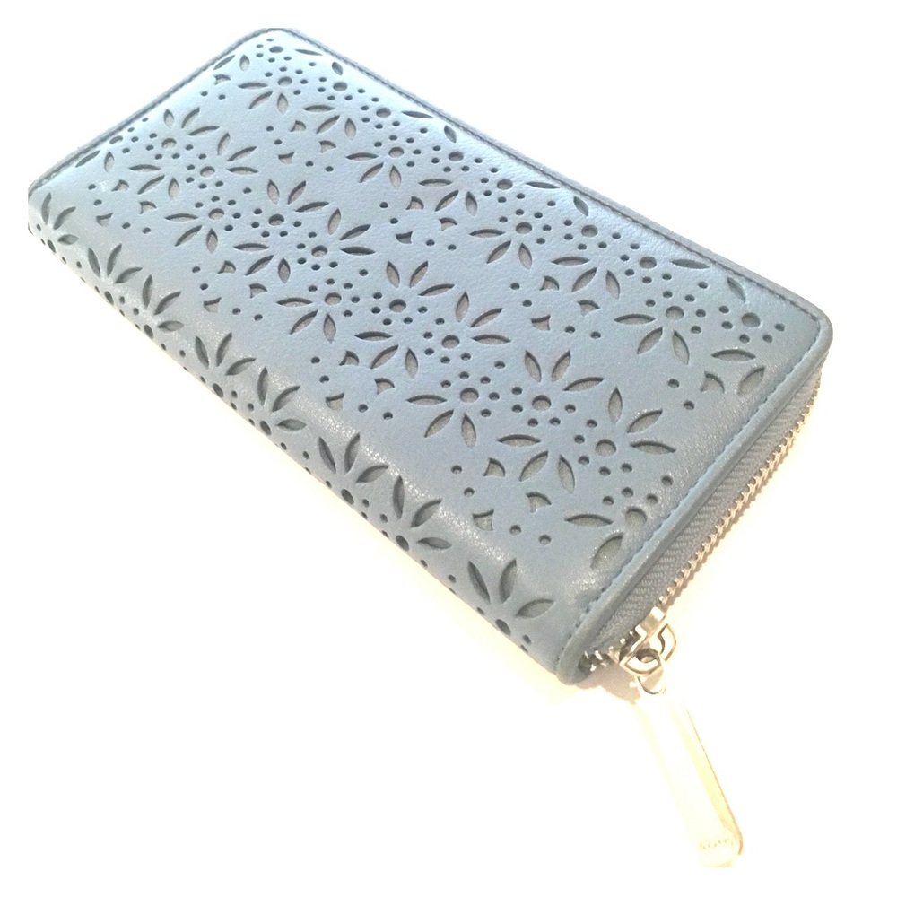 COACH periwinkle eyelet cut-out 3/4 zip wallet