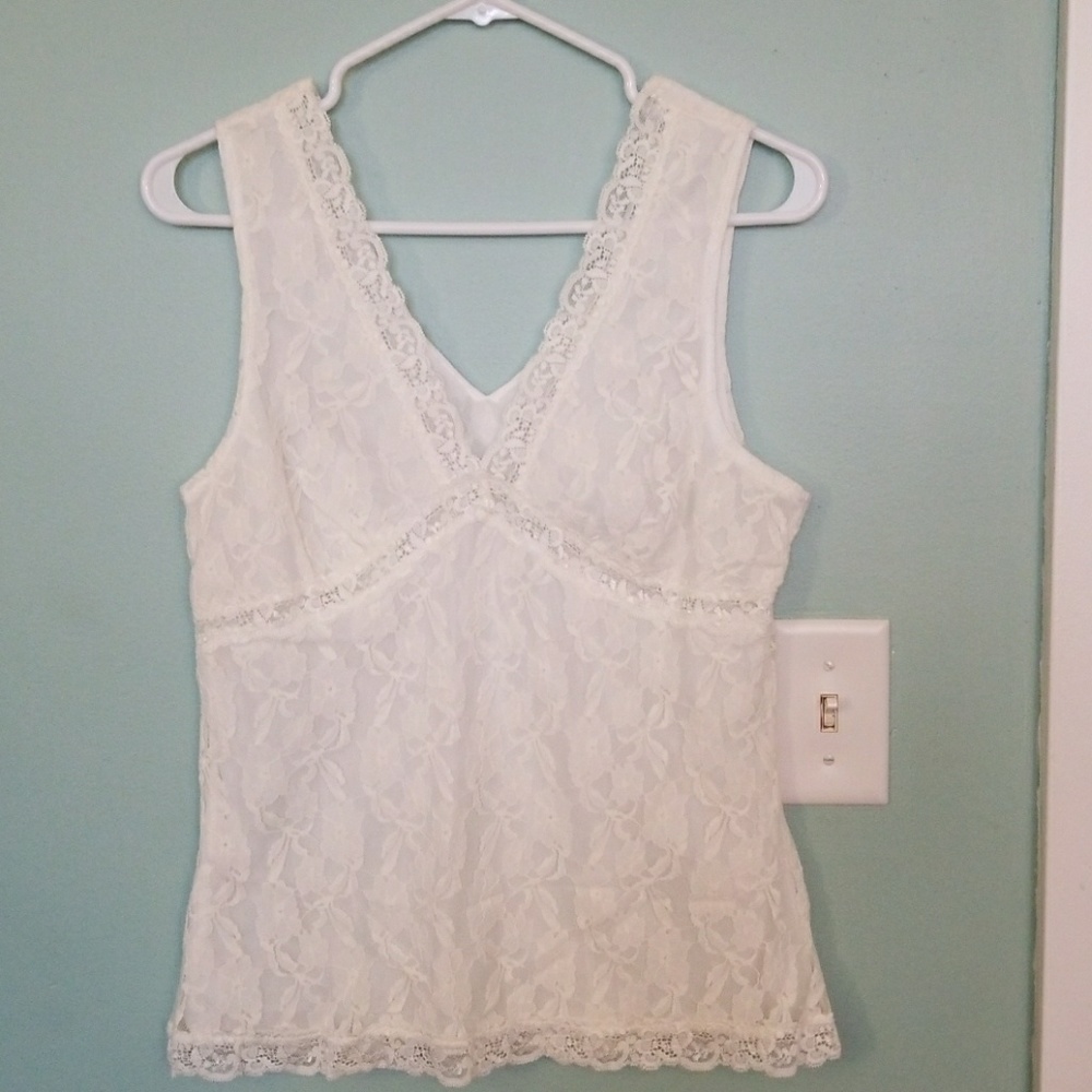 V-neck lace cami