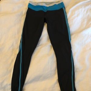 Lululemon leggings!