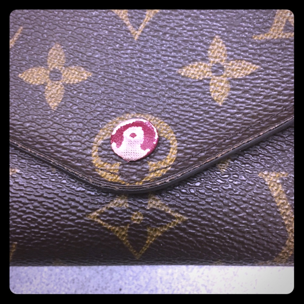 LV wallet
