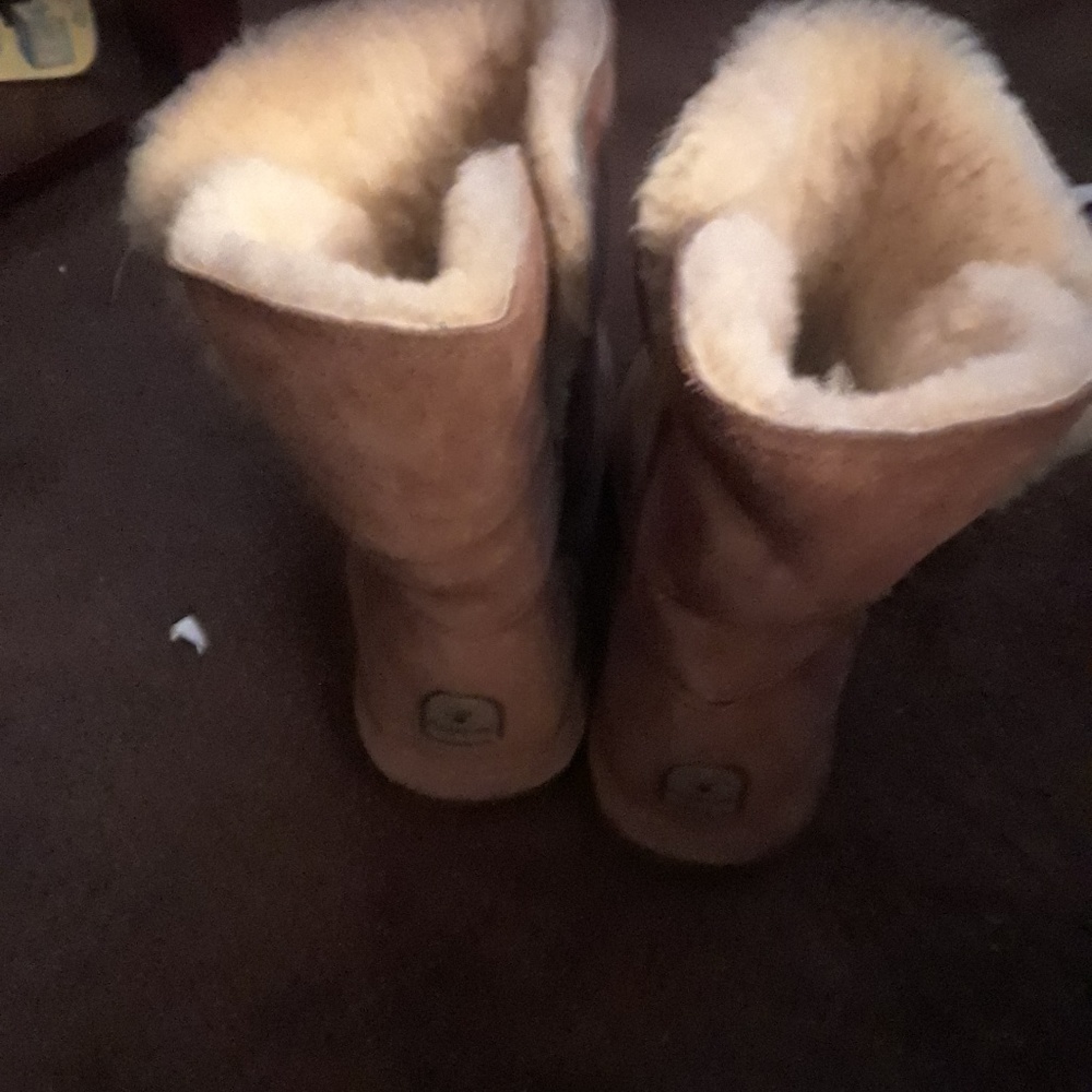 Boots - Picture 2 of 4