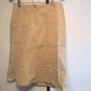 Theory Cargo Skirt w/Pockets and Extra Button