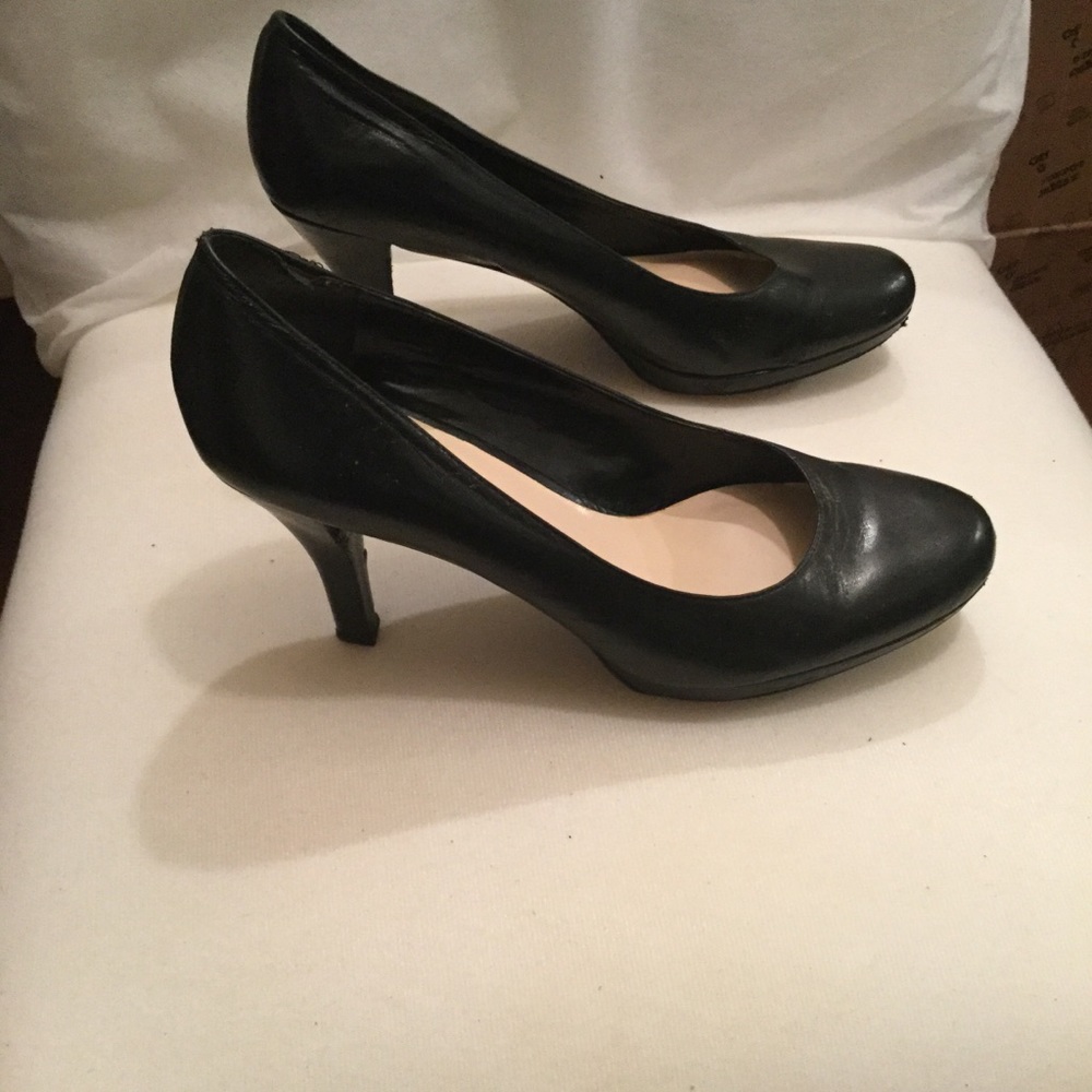 Franco Sarto black leather heels