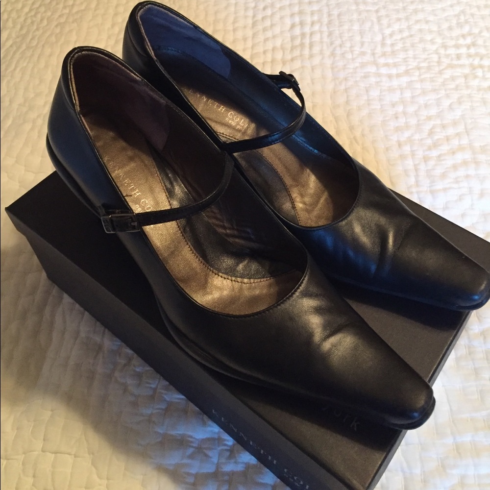 Kenneth Cole Pumps