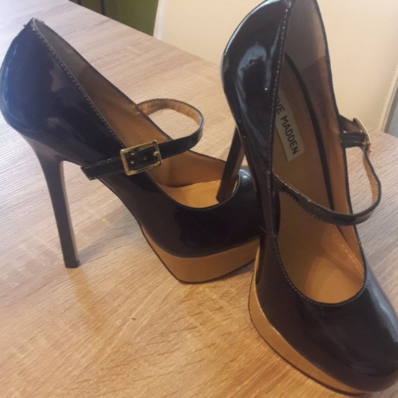 Steve Madden MaryJane heels! - Picture 1 of 4