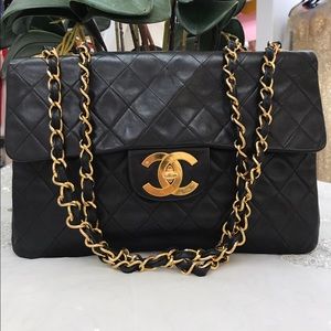 100%100 Authentic chanel vingate jumbo black bag