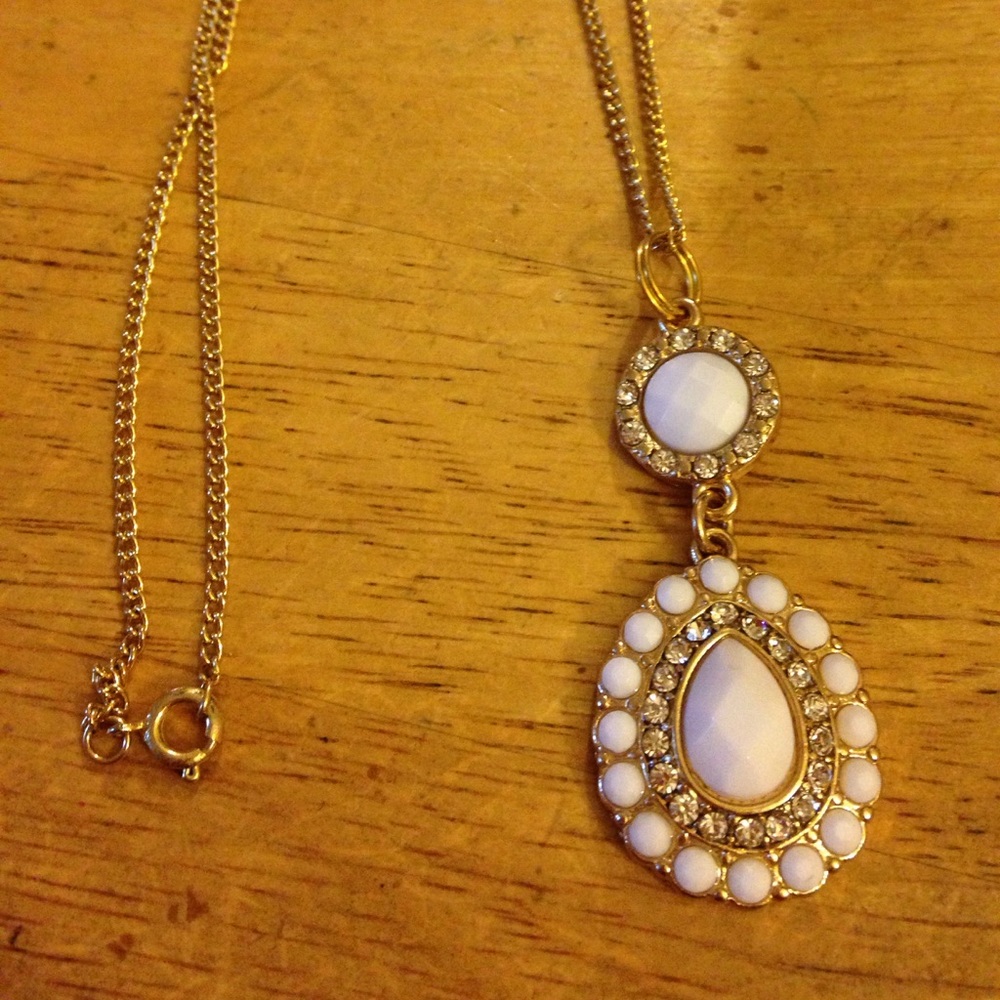 Rhinestone beads necklace