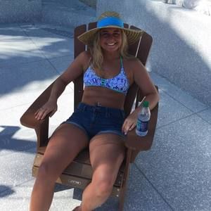 Meet your Posher, Mallory