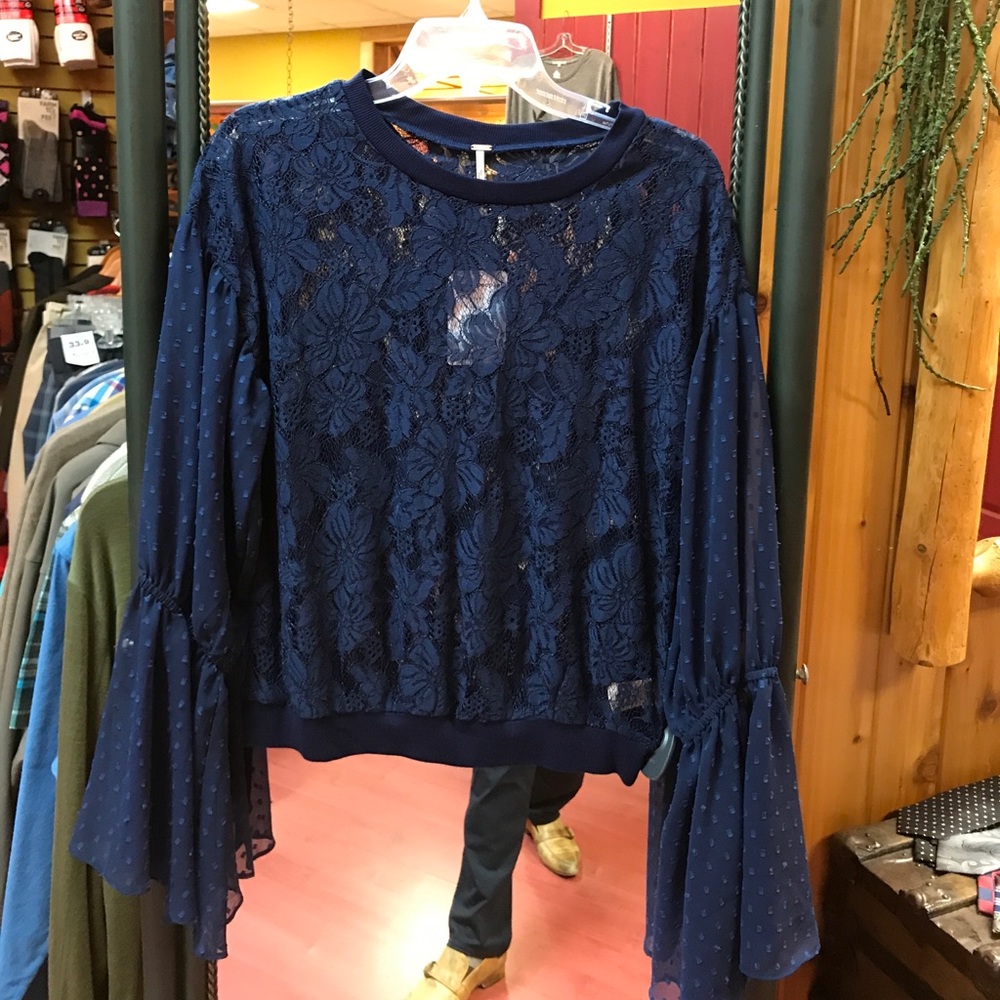 Free People lovely lace top - Picture 3 of 8