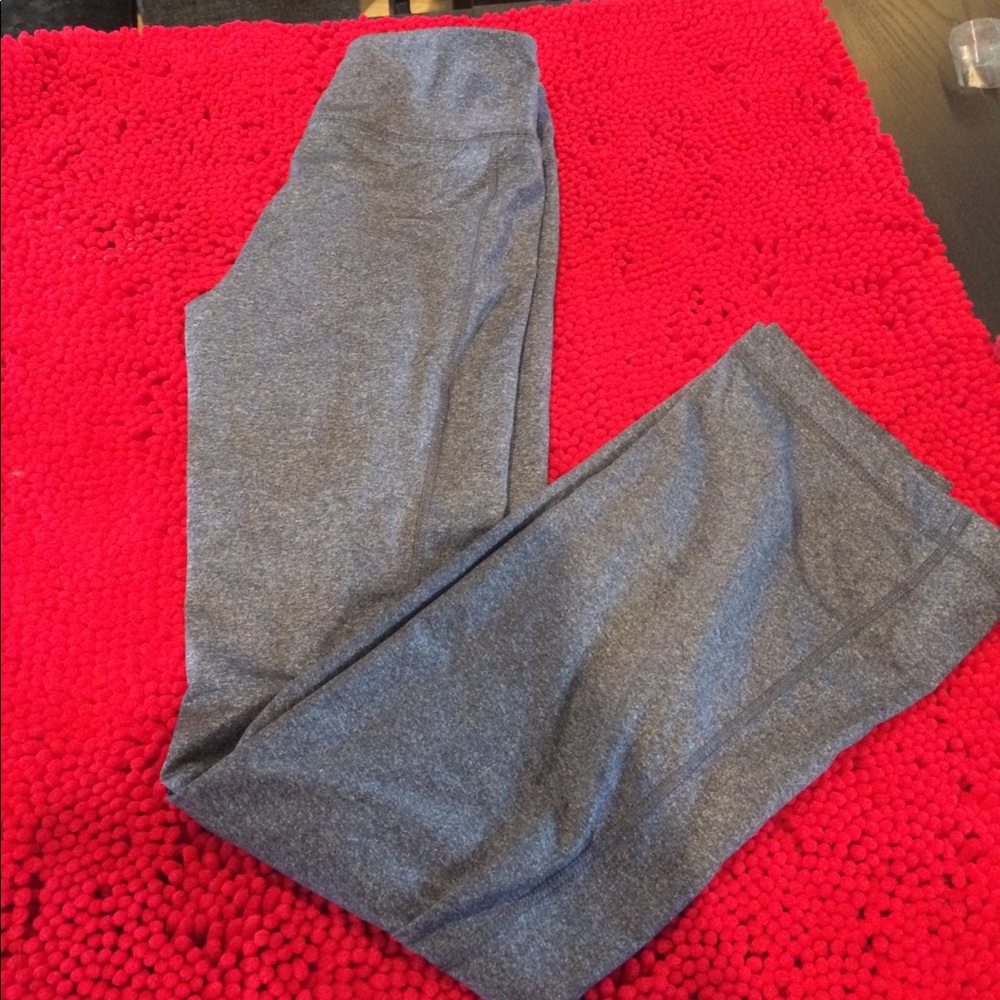 Old navy active pants NWOT