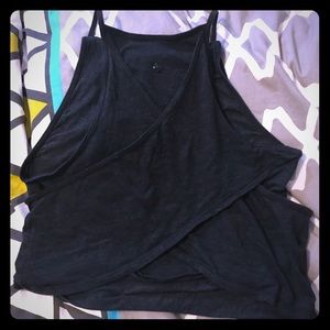 Rare Lululemon crop top crossed