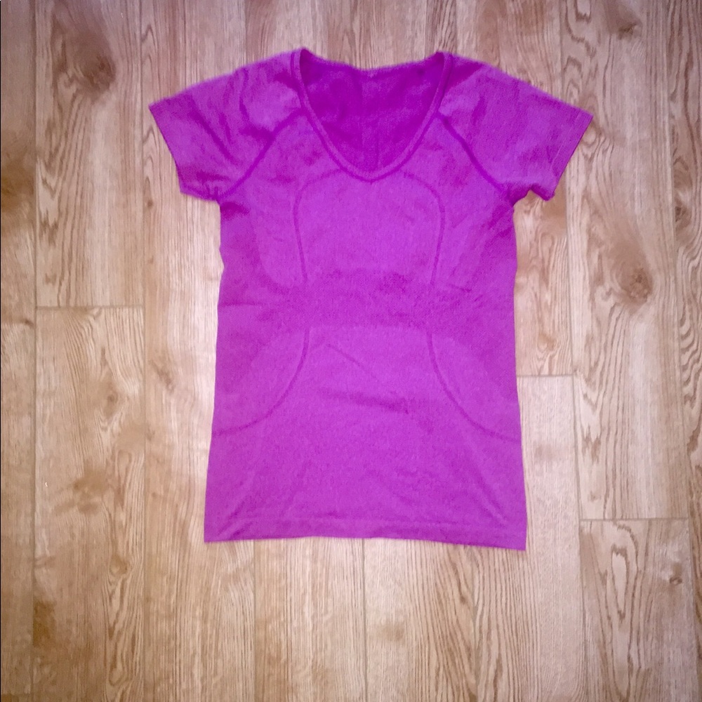 Lululemon Run Swiftly Tech V Neck Tee sz 8