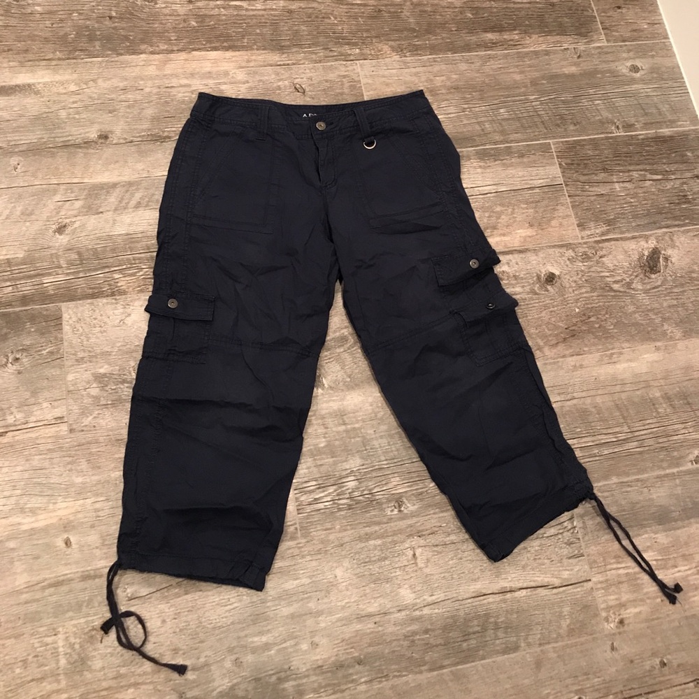 Navy blue apt 9 capris size10