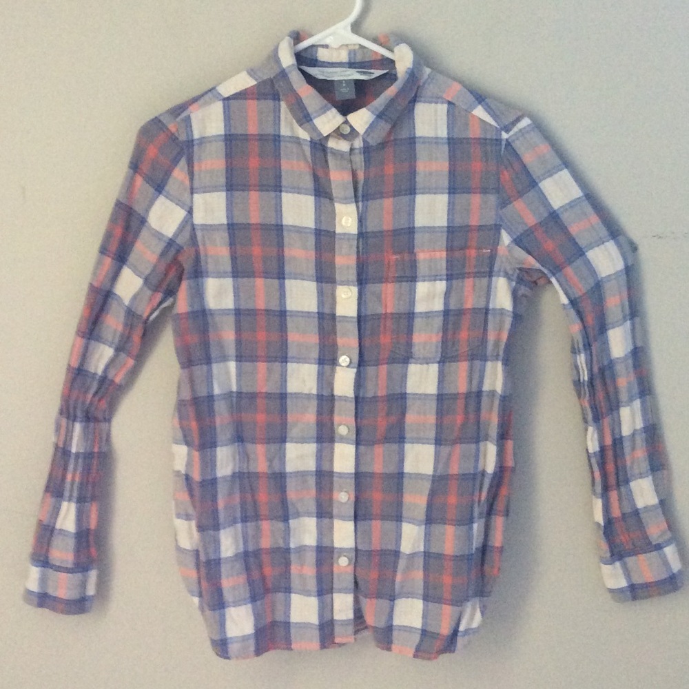Old navy pink/blue/white plaid button down shirt.