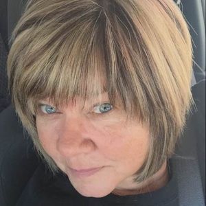 Meet your Posher, Jana