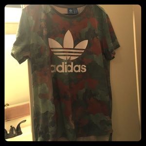 Like new Adidas marble Tee
