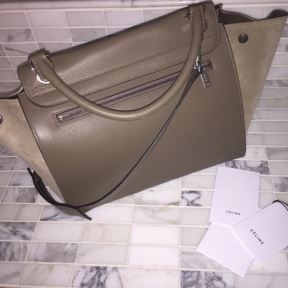 MEDIUM TRAPEZE BAG IN DRUMMED CALFSKIN - Picture 2 of 7