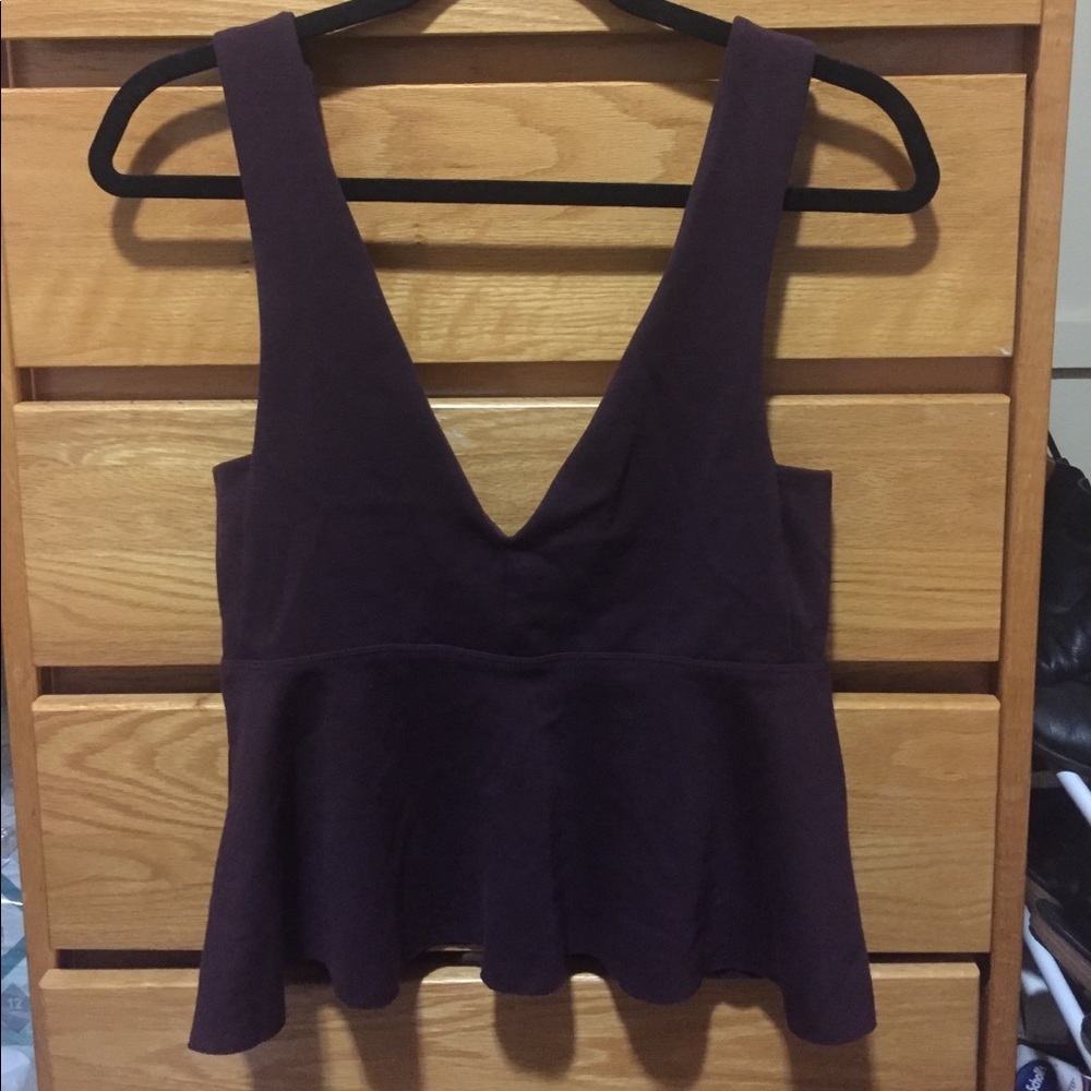 Silence+Noise Double V Top