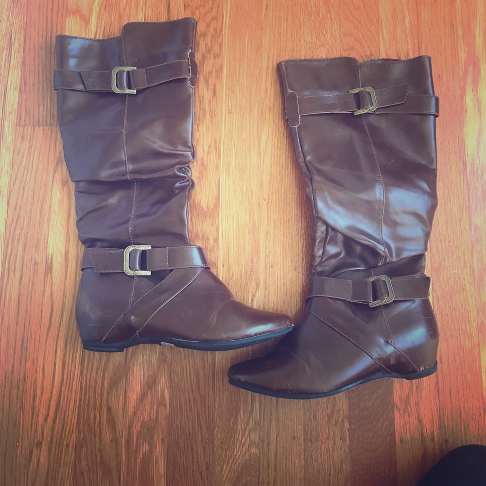 Dark brown boots