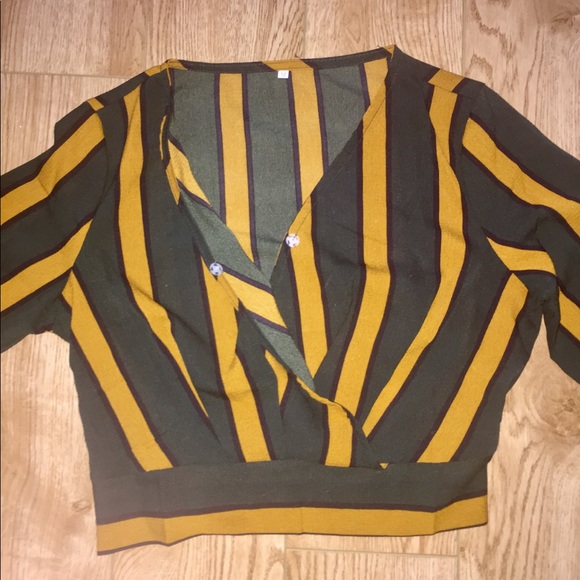 Long sleeve crop top - Picture 2 of 3