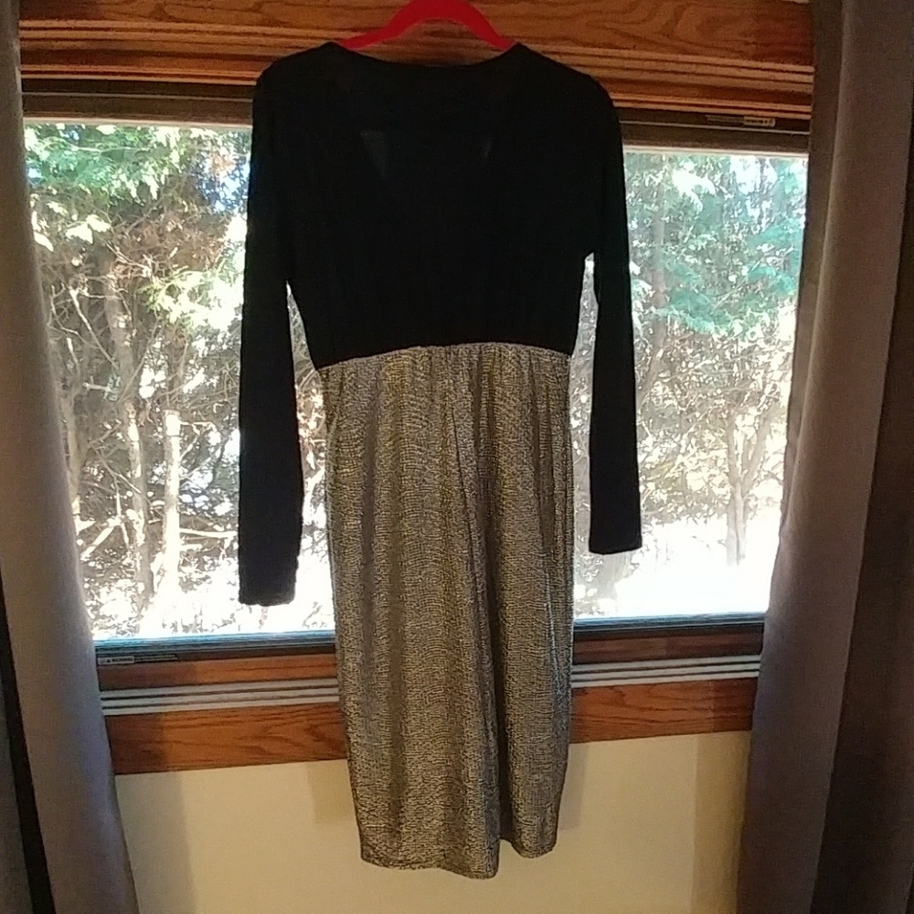 Dress - Picture 3 of 3