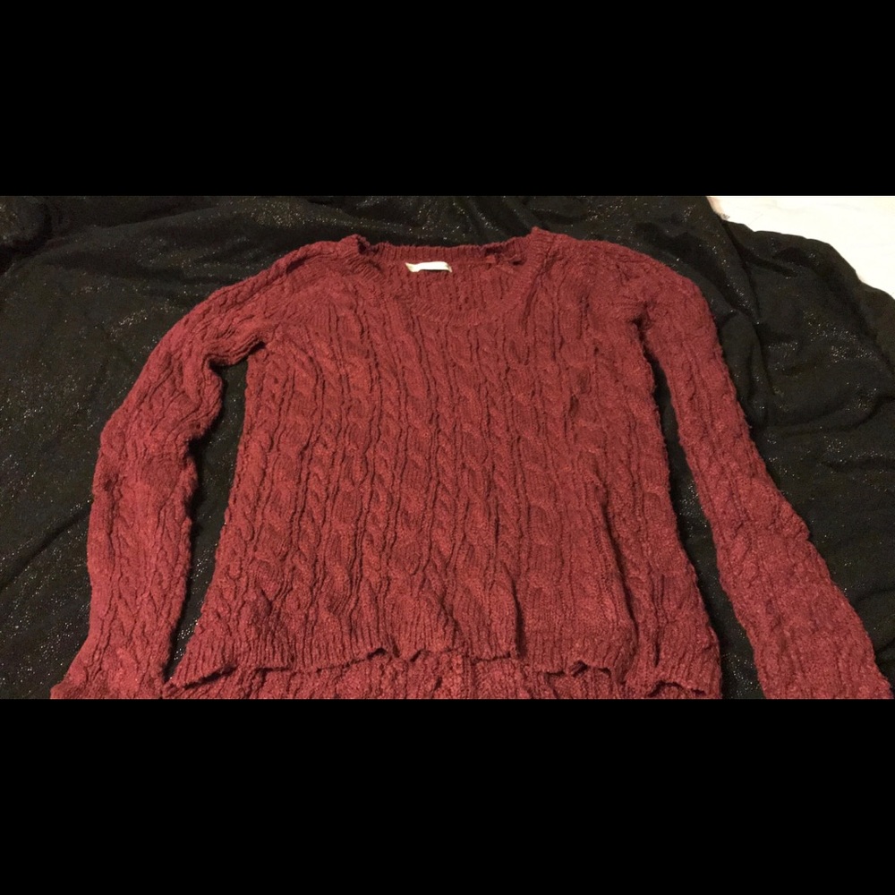 Pretty red sweater💗